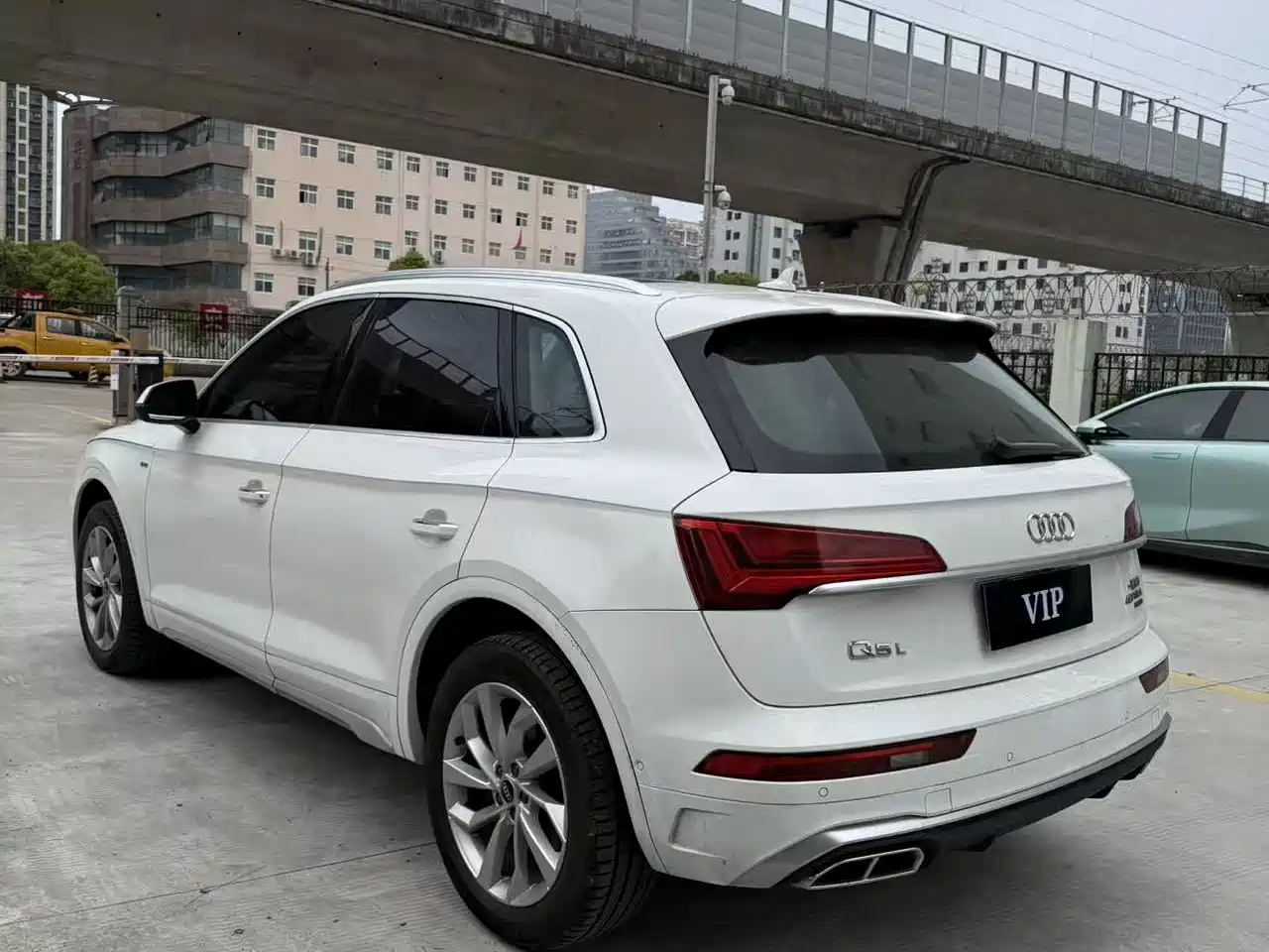 Audi Q5L 2022 40T Fashion Dynamic фото 7