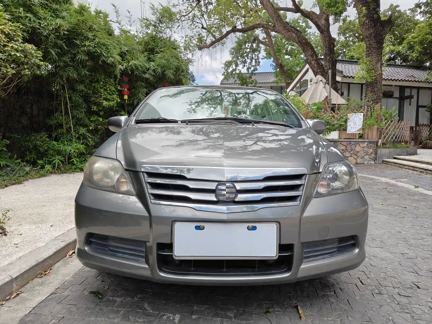 Everus S1 2012 2012 1.3L Automatic Comfort