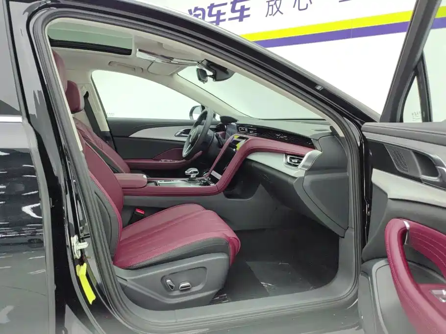 Hongqi H5 PHEV 2026 2025 130 Super Hybrid Edition