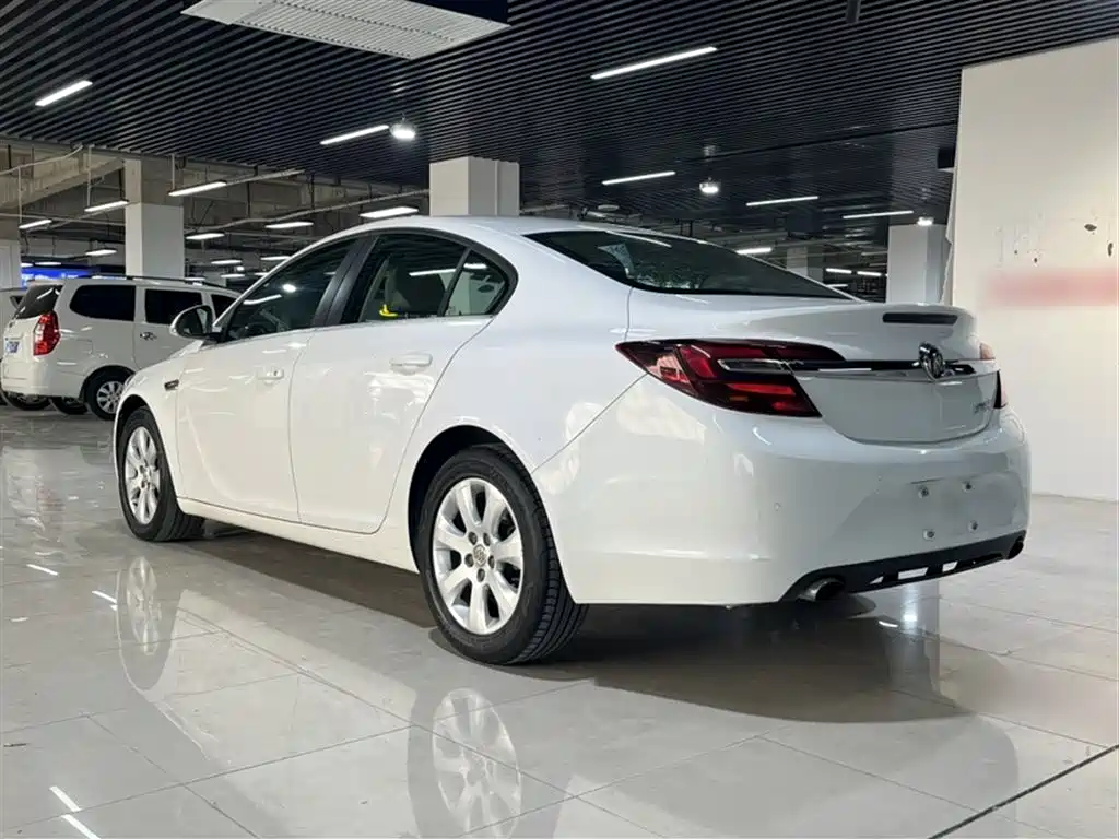 Buick Regal 2015 2.0L Leading Fashion Model фото 12
