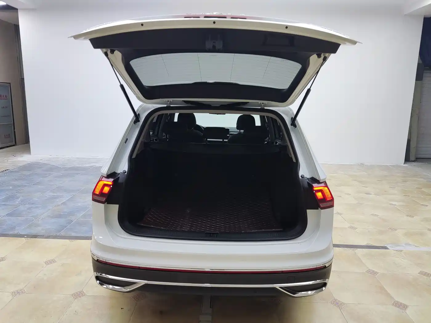 Volkswagen Tiguan L 2023 280TSI 2WD Trend Limited Edition фото 15