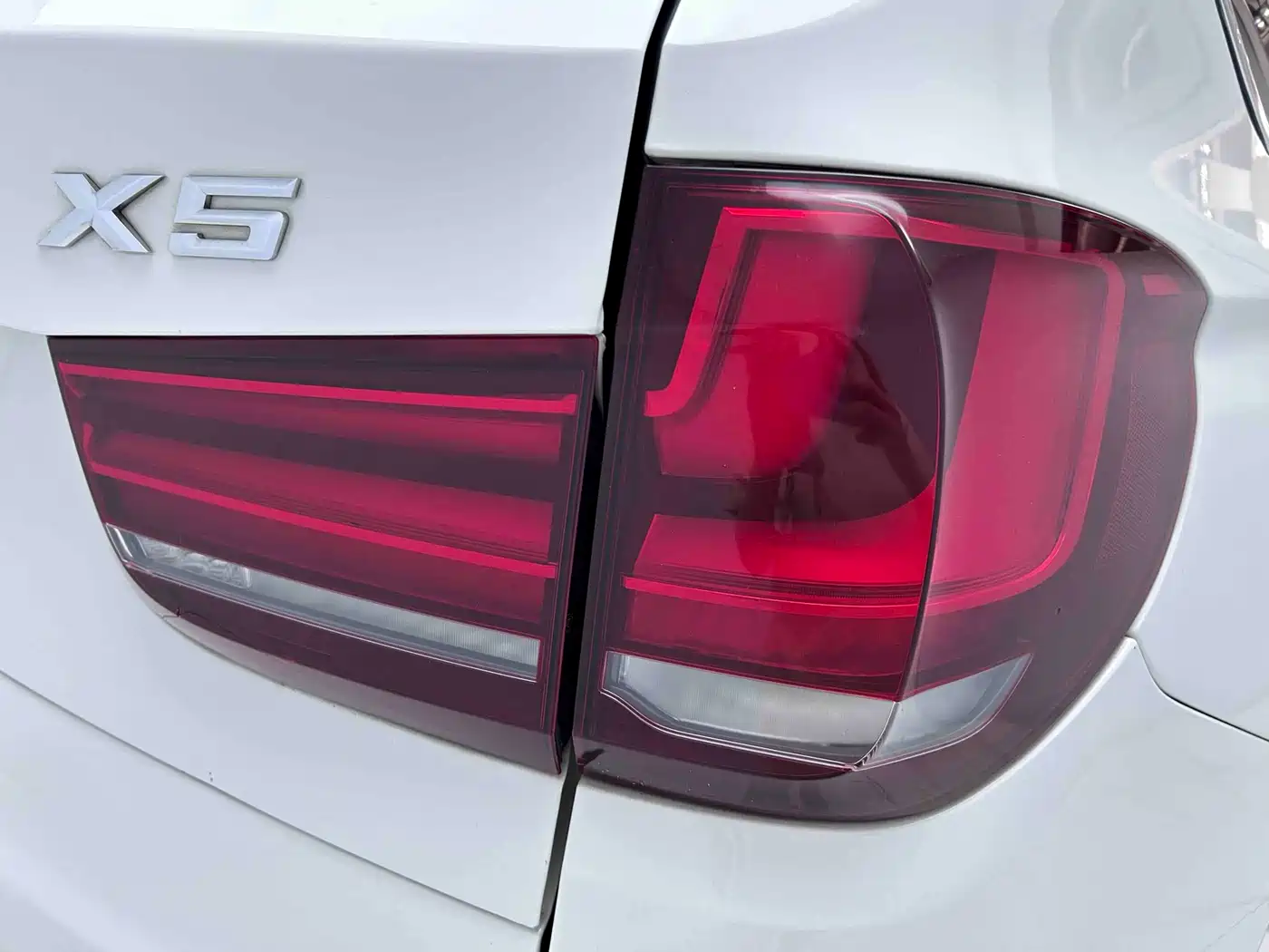 BMW X5 (Import) 2017 xDrive35i Leading Edition фото 23