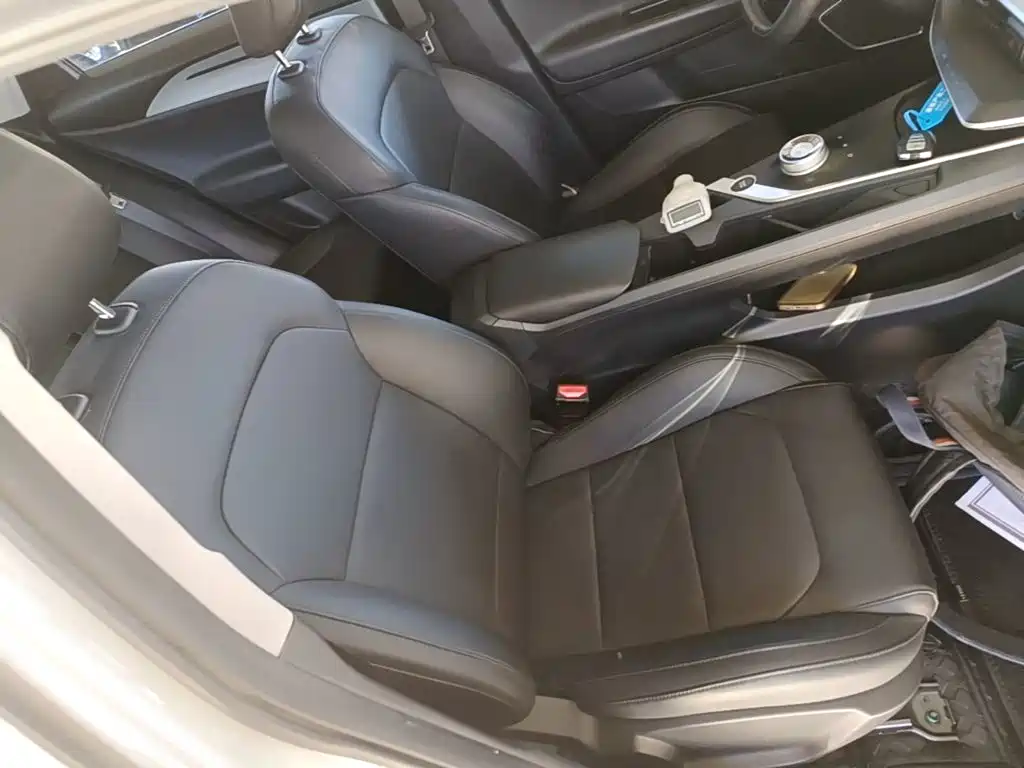 صورة 25 - Geely Geometry A