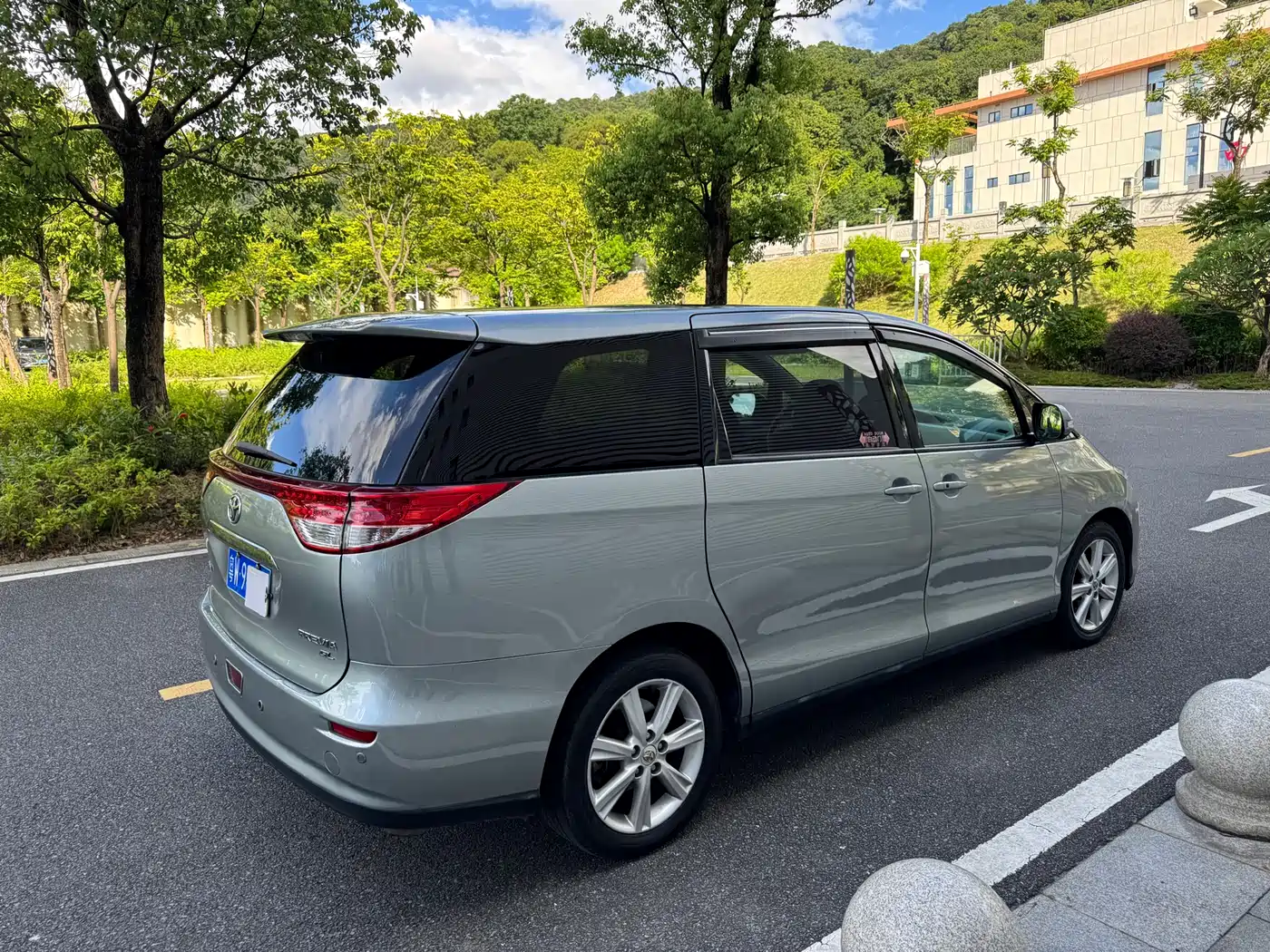 Toyota Previa 2009 2006 Model 2.4L 7-Seater Luxury Edition