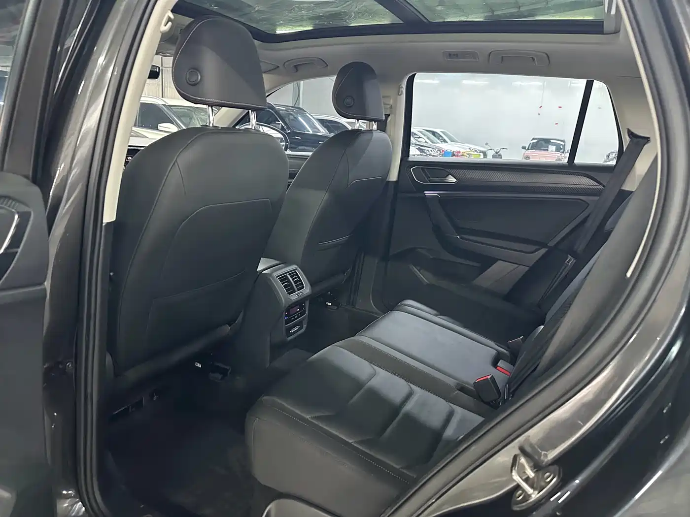 Volkswagen Tayron 2020 280TSI 2WD Luxury Smart Edition фото 7