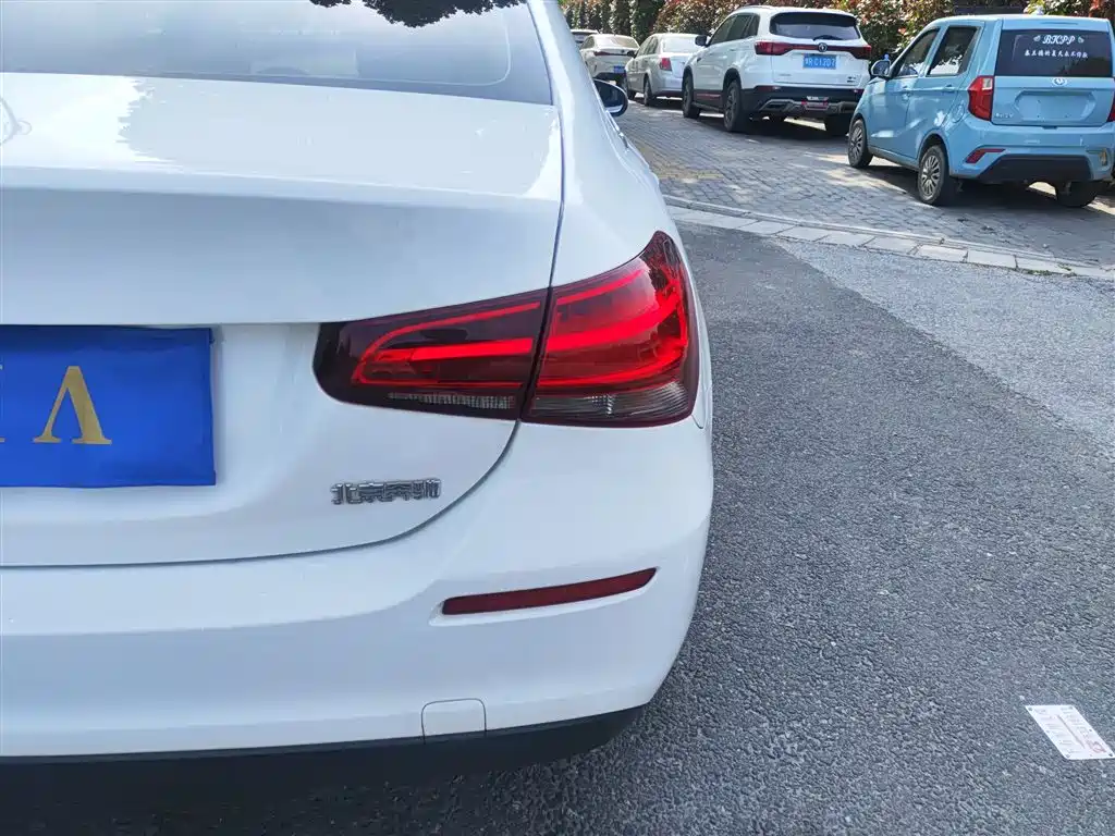 Mercedes-Benz A-Class 2021 A 180 L фото 8