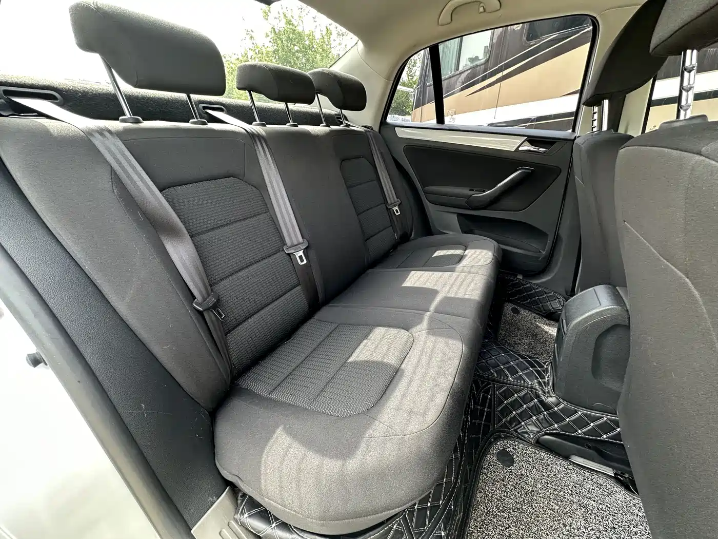 Volkswagen Bora 2014 1.6L Manual Fashion фото 13