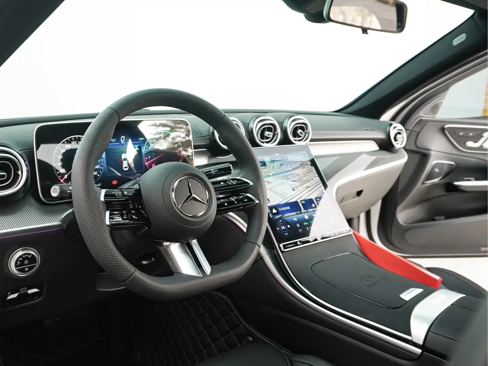 Фото 9 - Mercedes-Benz C-Class