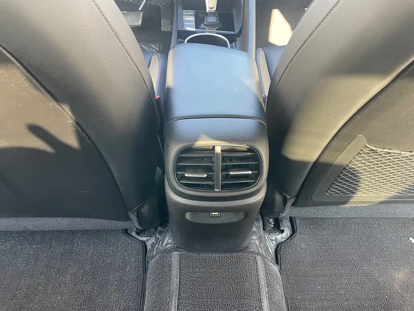 Hyundai Elantra 2021 1.5L CVT GLX Elite Edition фото 18