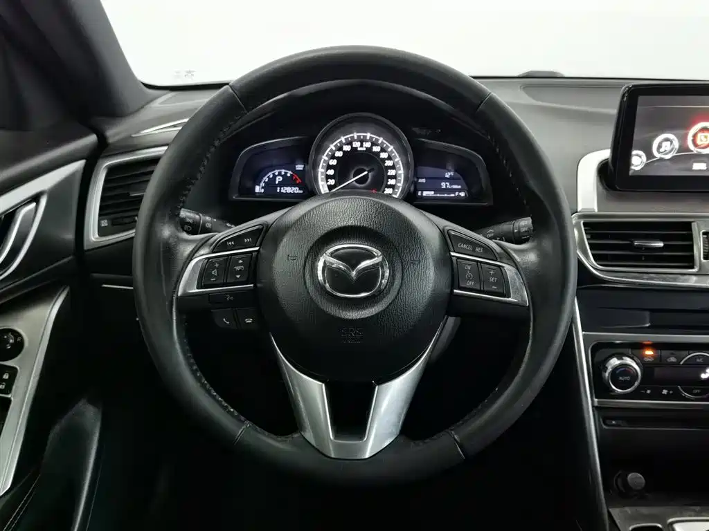 MAZDA CX 4