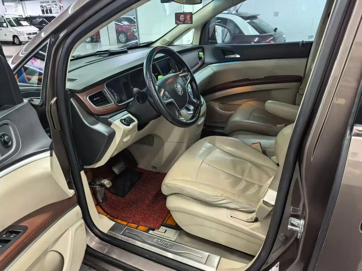 Buick GL8 2017 25S Luxury China V фото 7