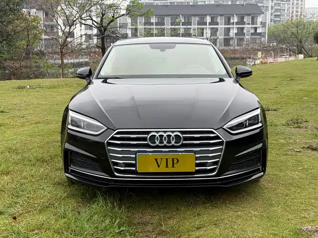 Audi A5 (Import) 2019 Sportback 40 TFSI Fashion — фото 2