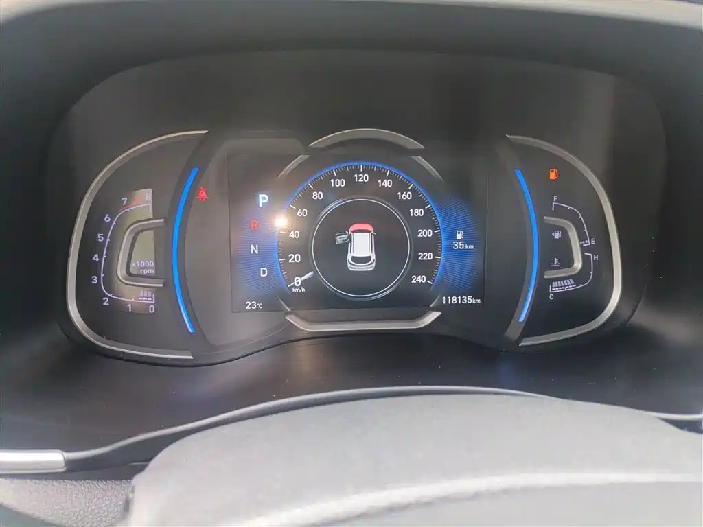 Hyundai Tucson 2019 280TGDi Dual Clutch 2WD Fashion Edition China V фото 8
