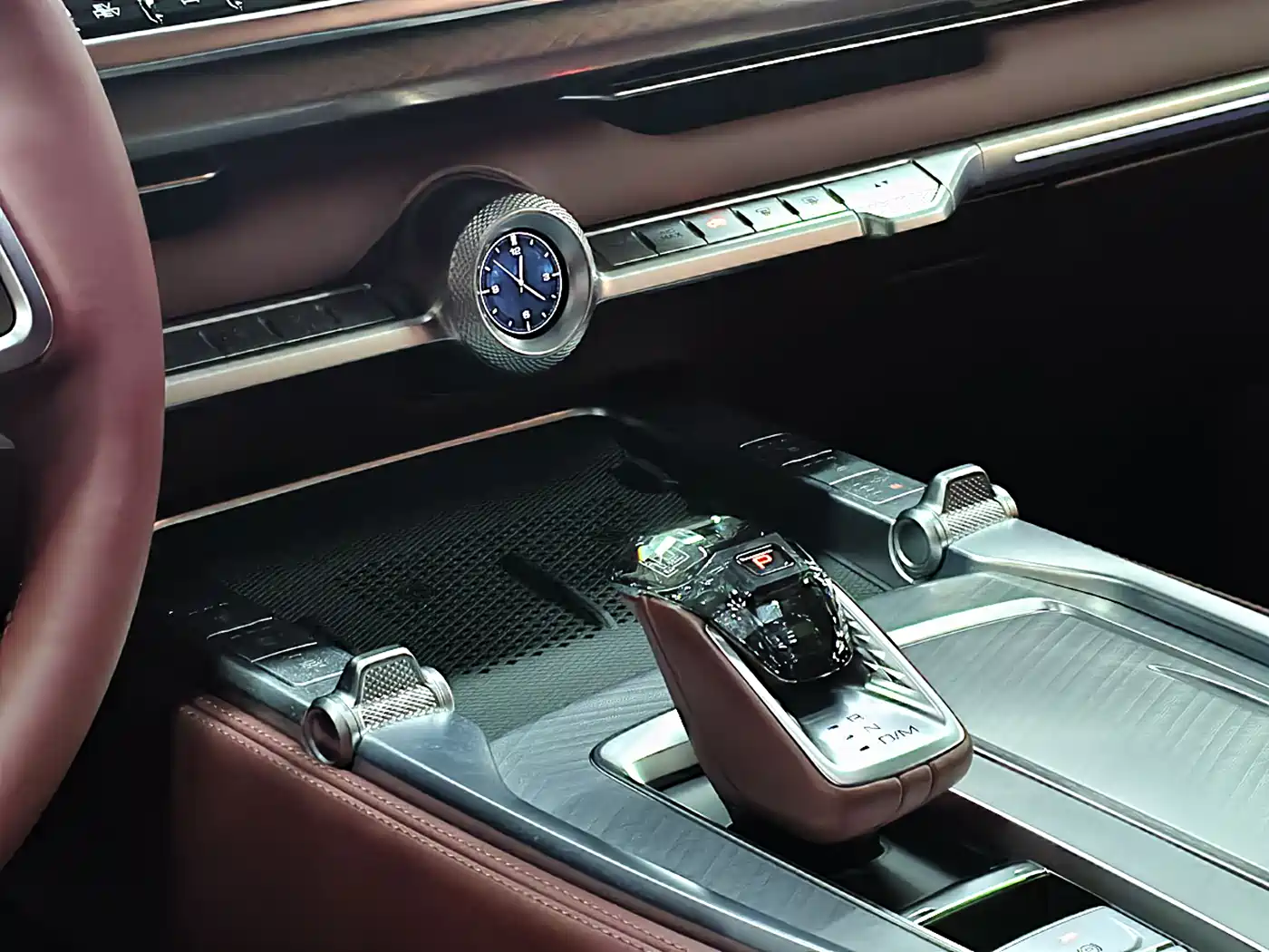 TANK TANK 700 NEW ENERGY