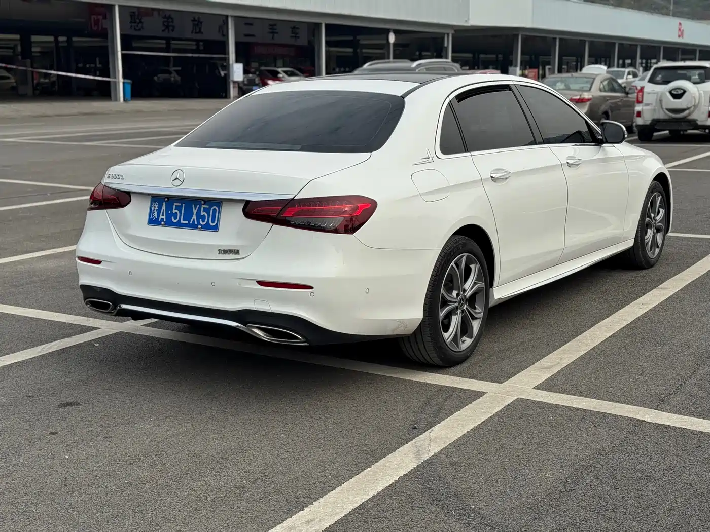 MERCEDES-BENZ E CLASS