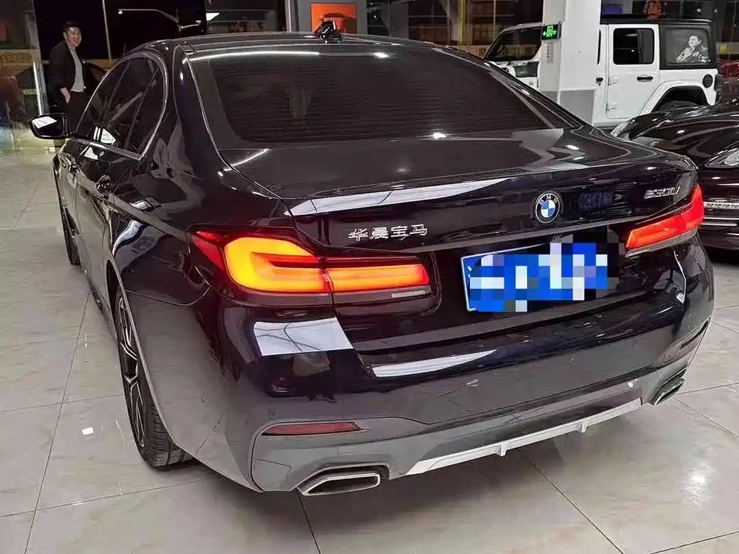 BMW 5 Series 2021 530Li Premium M Sport Package фото 2