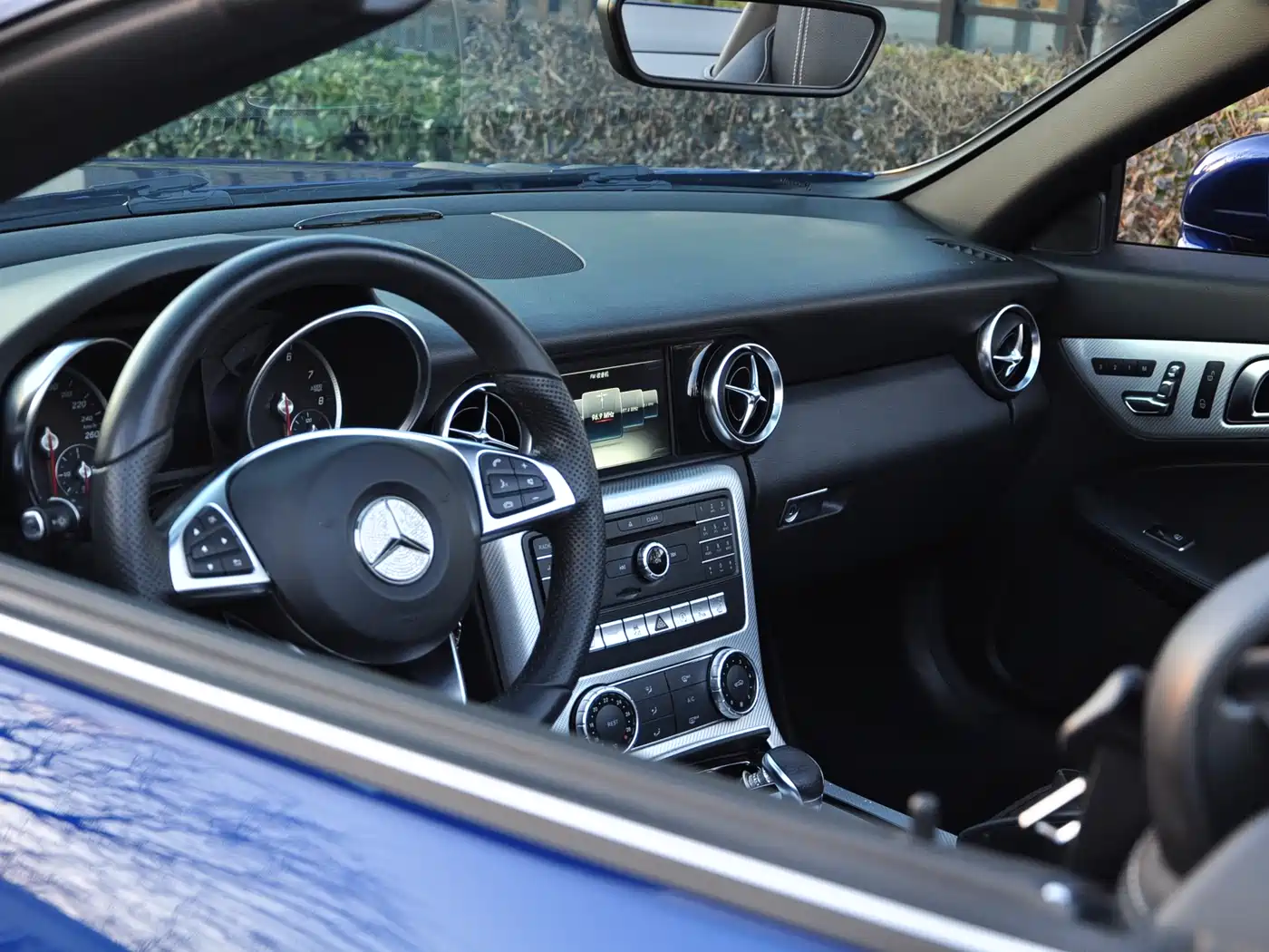 Mercedes-Benz SLC 2016 SLC 200 Sport фото 12