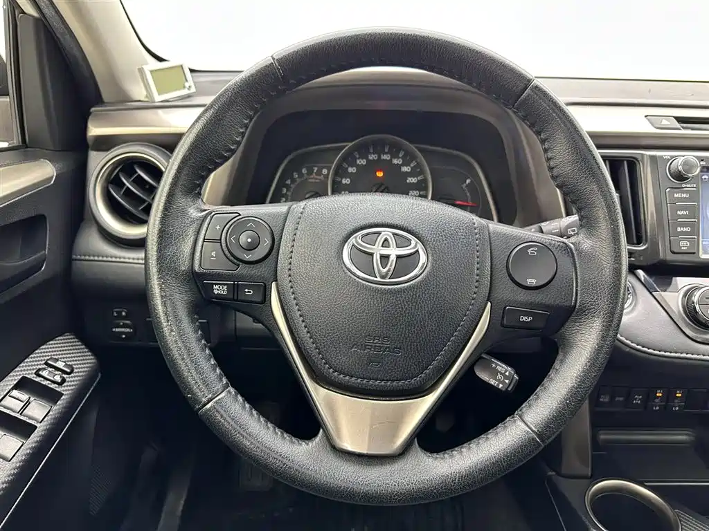 Toyota RAV4 Rongfang 2015 2.5L Automatic 4WD Elite Edition фото 10