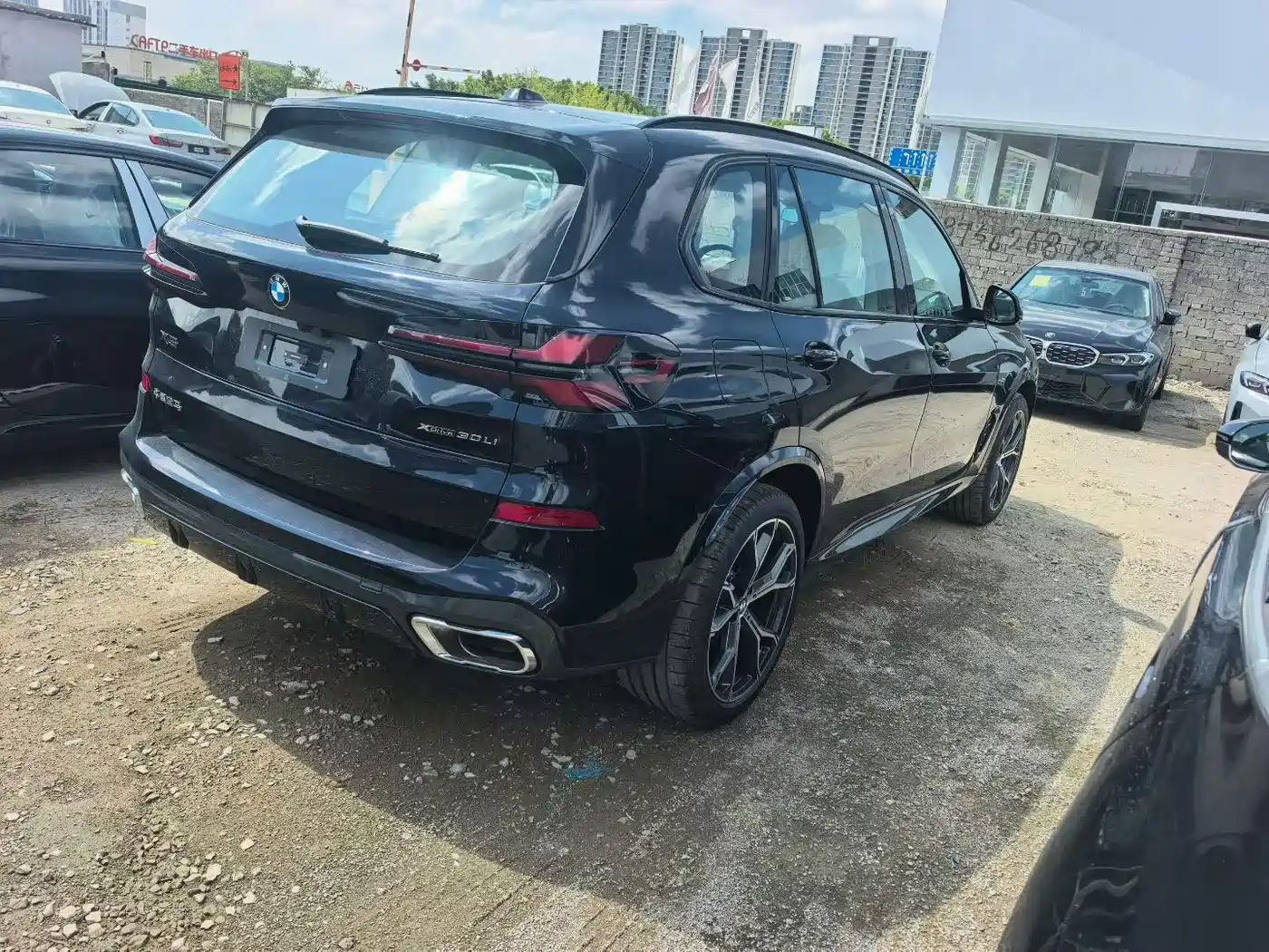 BMW X5 2026 2026 Facelift xDrive 30Li Exclusive M Sport Shadowline Package