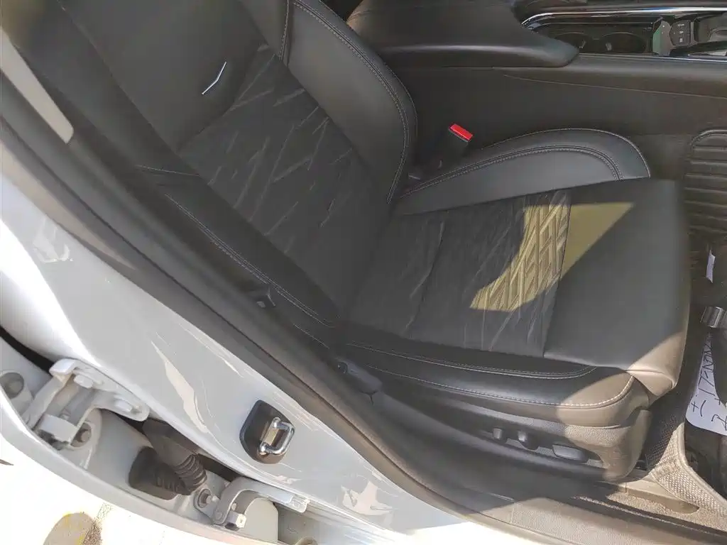 Cadillac ATS-L 2017 28T Technology фото 20