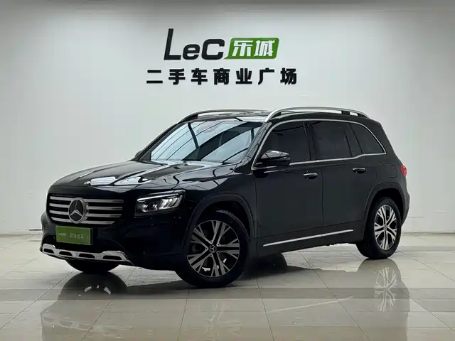 MERCEDES-BENZ GLB
