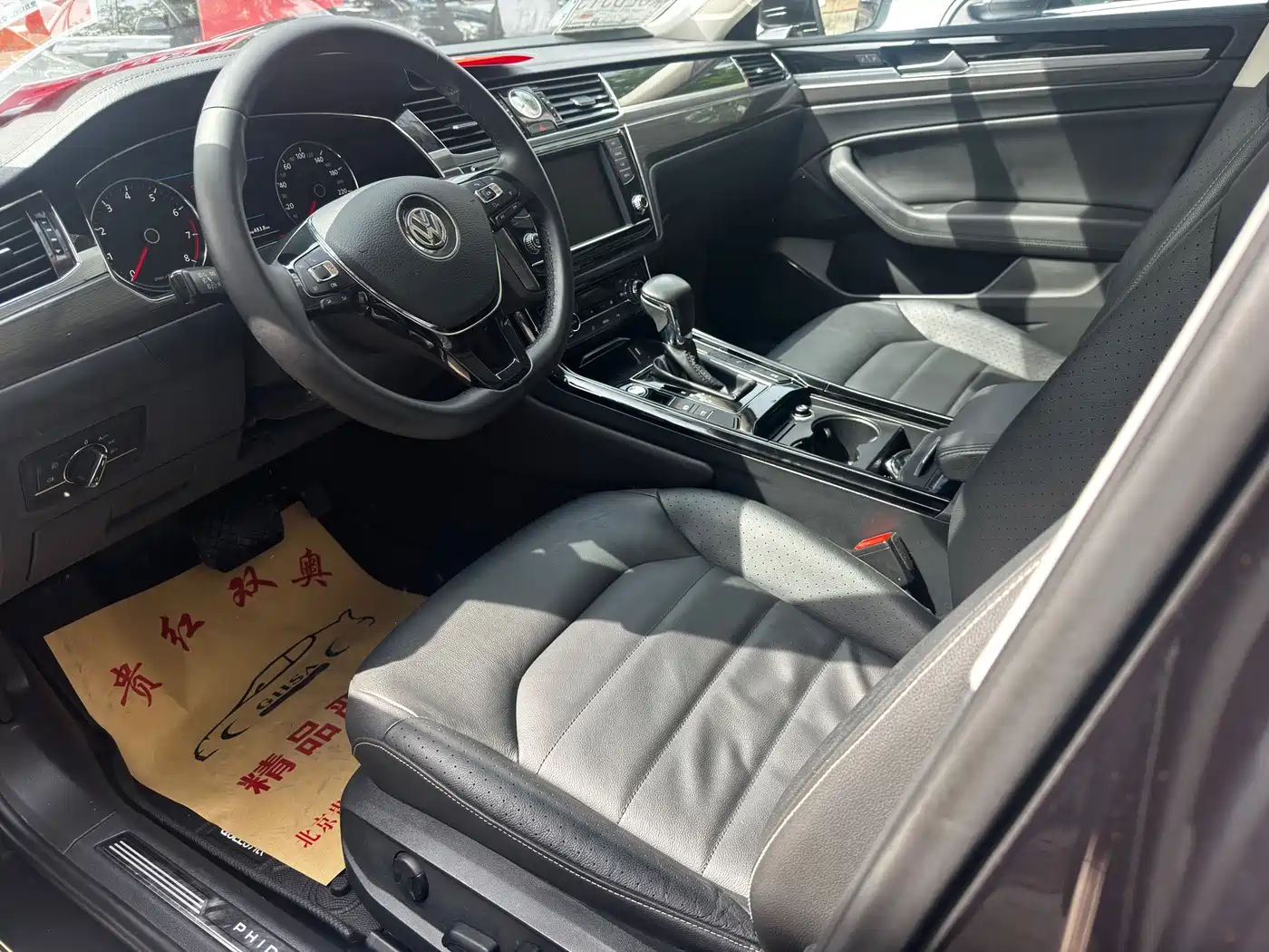 Volkswagen Phideon 2018 380TSI 2WD Business Edition фото 9