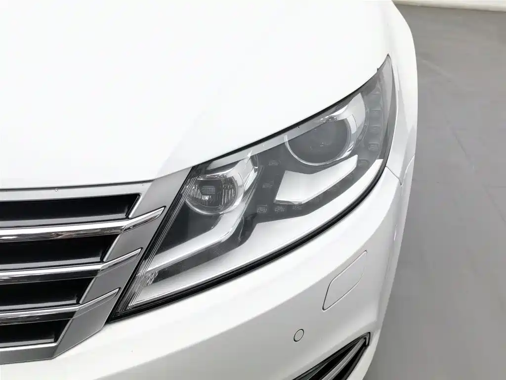 Volkswagen FAW-Volkswagen CC 2013 1.8TSI Luxury фото 7