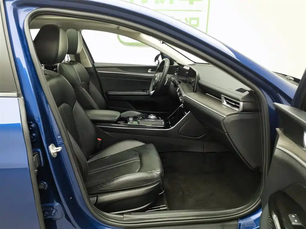 Kia K5 2020 270T CVVD Luxury Tech Version фото 23