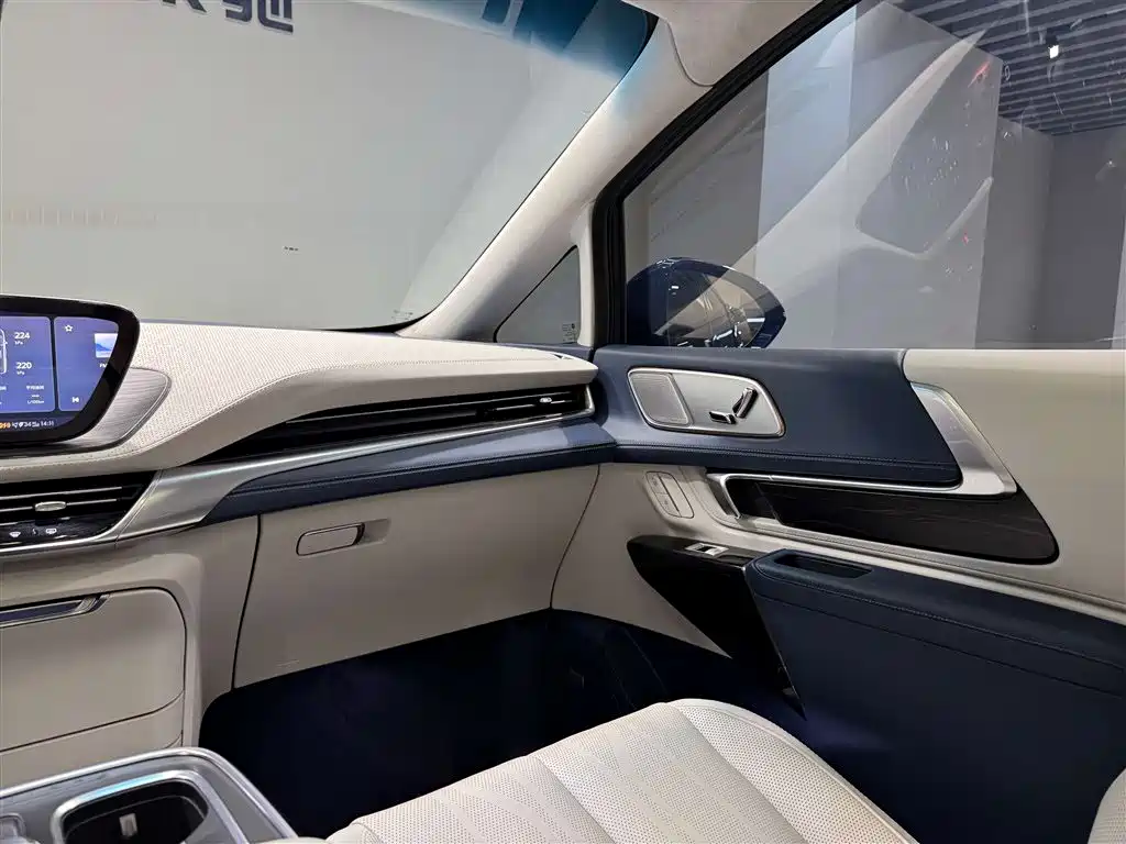 Buick Century 2023 2.0T 6-Seat World Edition фото 24
