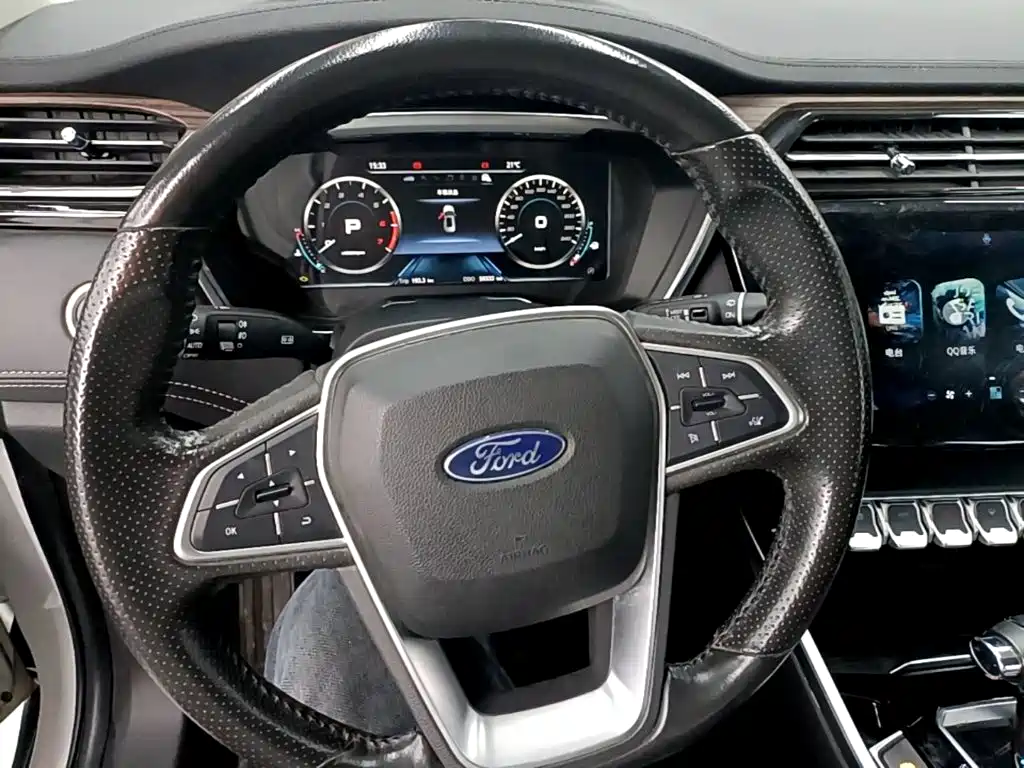 Фото 11 - Ford Territory