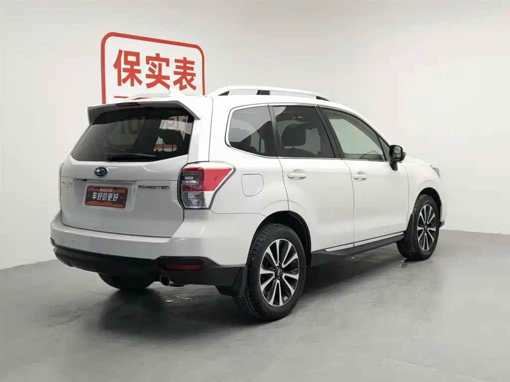 Subaru Forester 2016 2.0i Fashion Navigation Edition фото 2