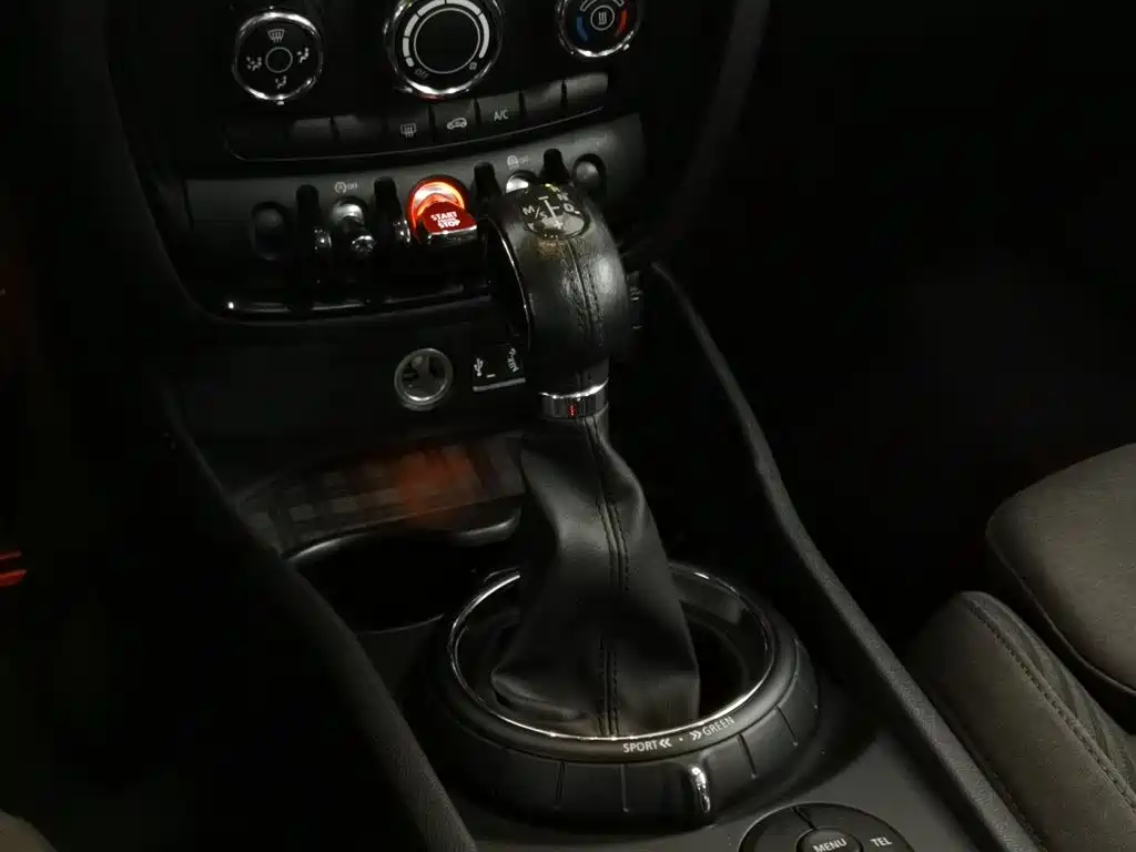 MINI CLUBMAN 2016 1.5T COOPER фото 13