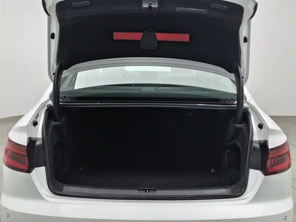 Audi A4L 2019 40 TFSI Fashion (China VI) фото 16