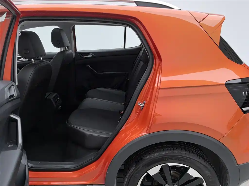 Volkswagen Tanying 2021 1.5L Automatic Smart Connect Edition фото 15