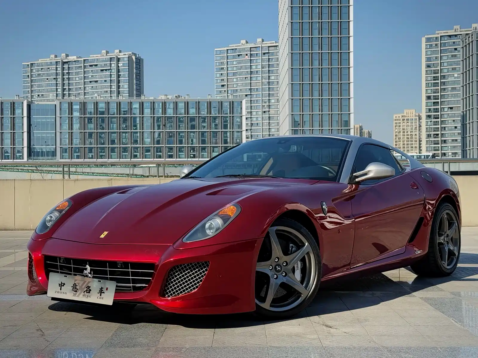 Фото 1 - Ferrari 599
