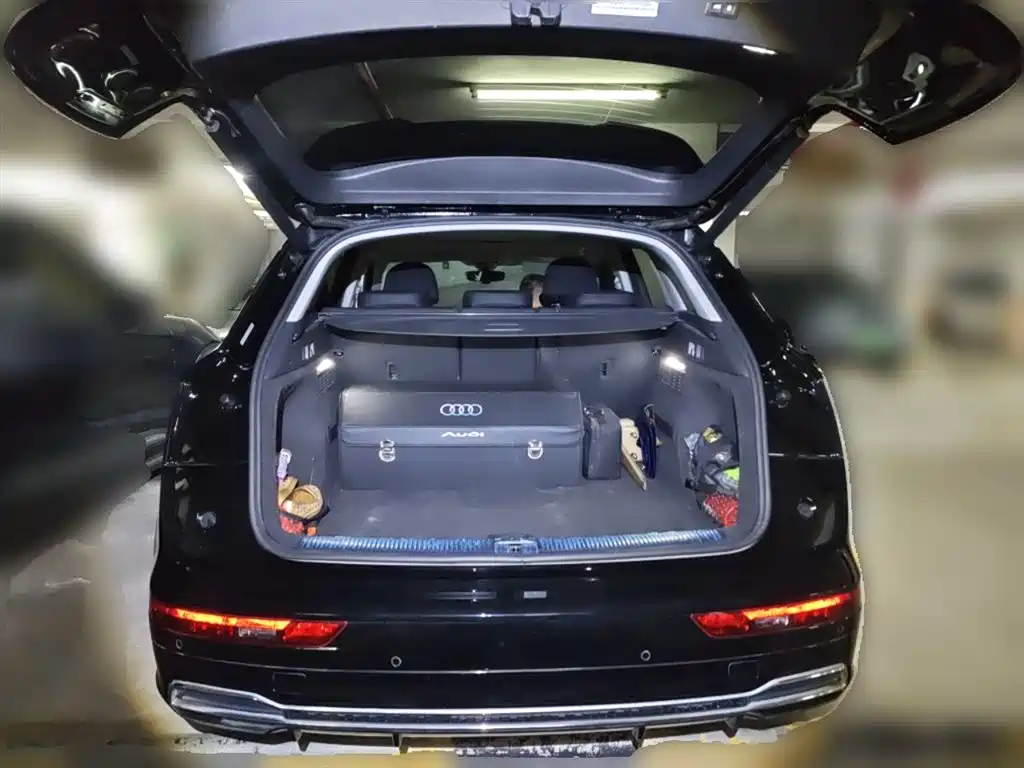Audi Q5L 2020 Facelift 40 TFSI Honor Fashion фото 10