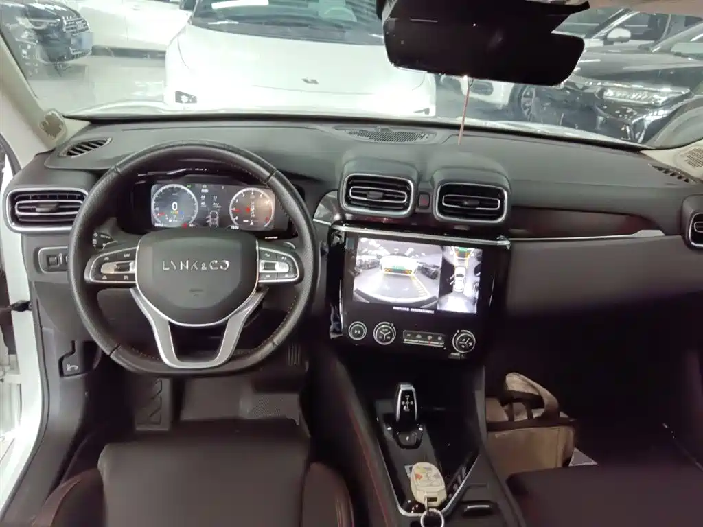 Lynk & Co 02 2019 1.5T DCT FWD Jin Pro Version China VI фото 6