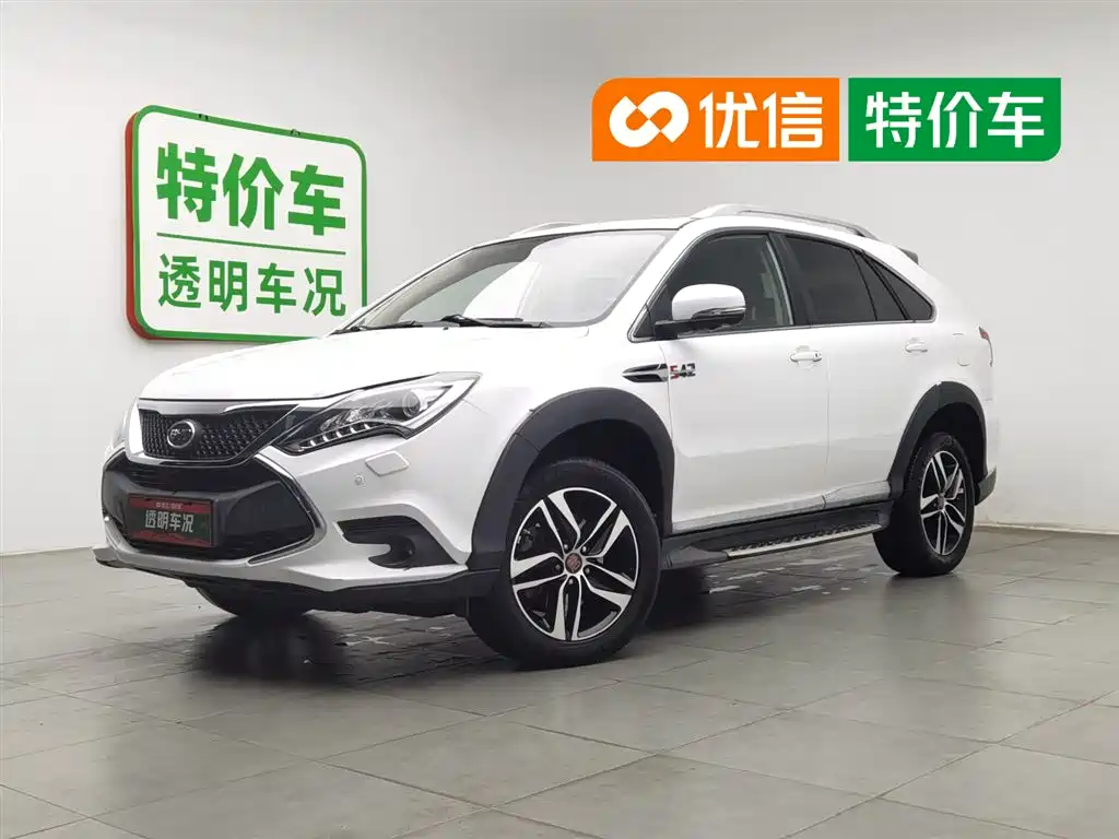 BYD Tang New Energy 2015 2.0T AWD Premium