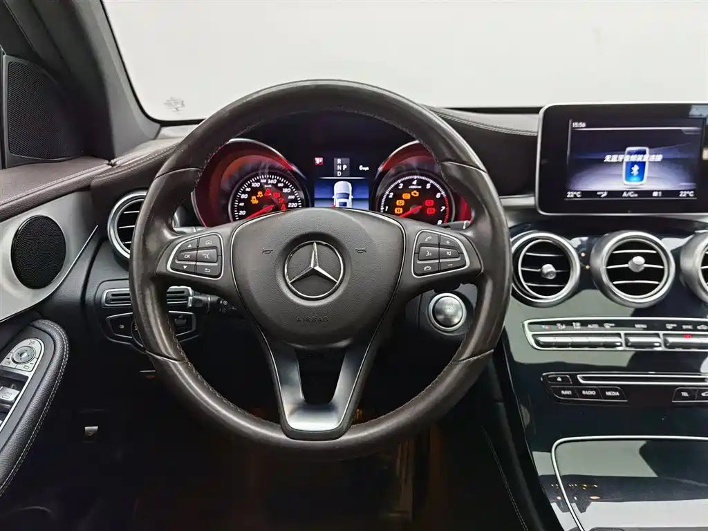 Mercedes-Benz GLC Coupe 2018 GLC 200 4MATIC Coupe SUV фото 11