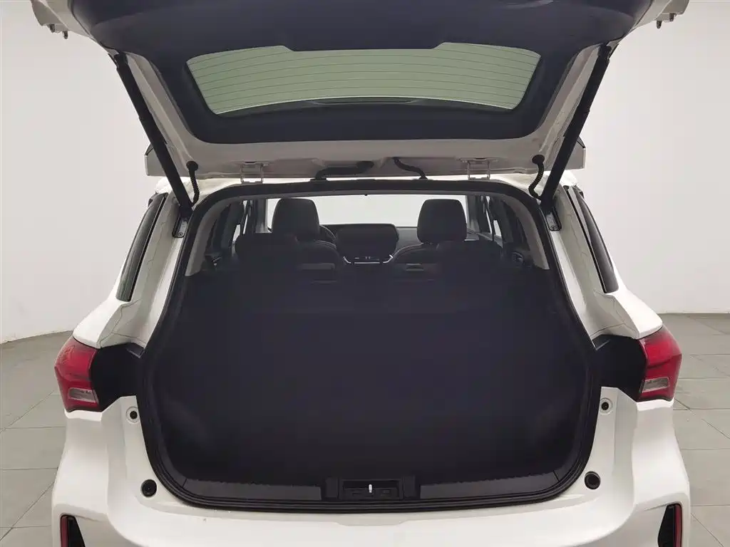 GAC Trumpchi Trumpchi GS4 2018 235T Automatic 2WD Luxury Smart Connect Million Commemorative Edition фото 16