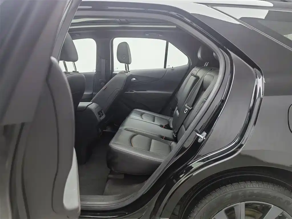Chevrolet Equinox 2023 Mild Hybrid 2.0T RS Smart Frontier Edition фото 15