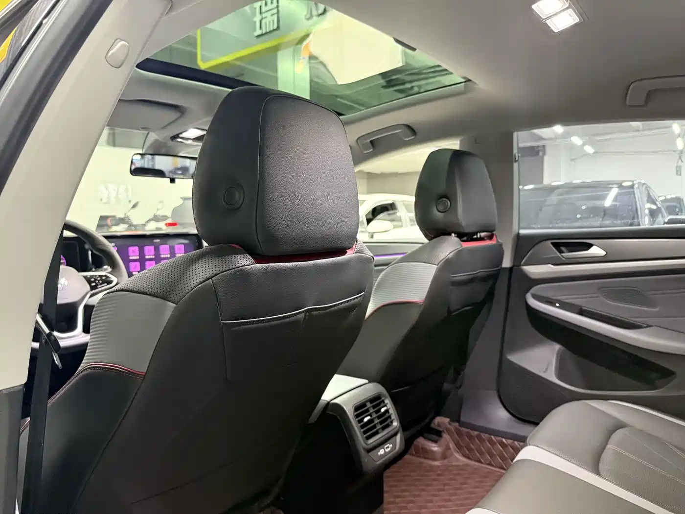 Volkswagen Lamando, миниатюра 12
