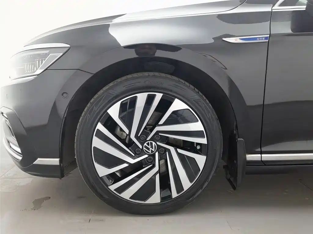 Volkswagen Magotan GTE Plug-in Hybrid 2022 GTE Premium фото 17