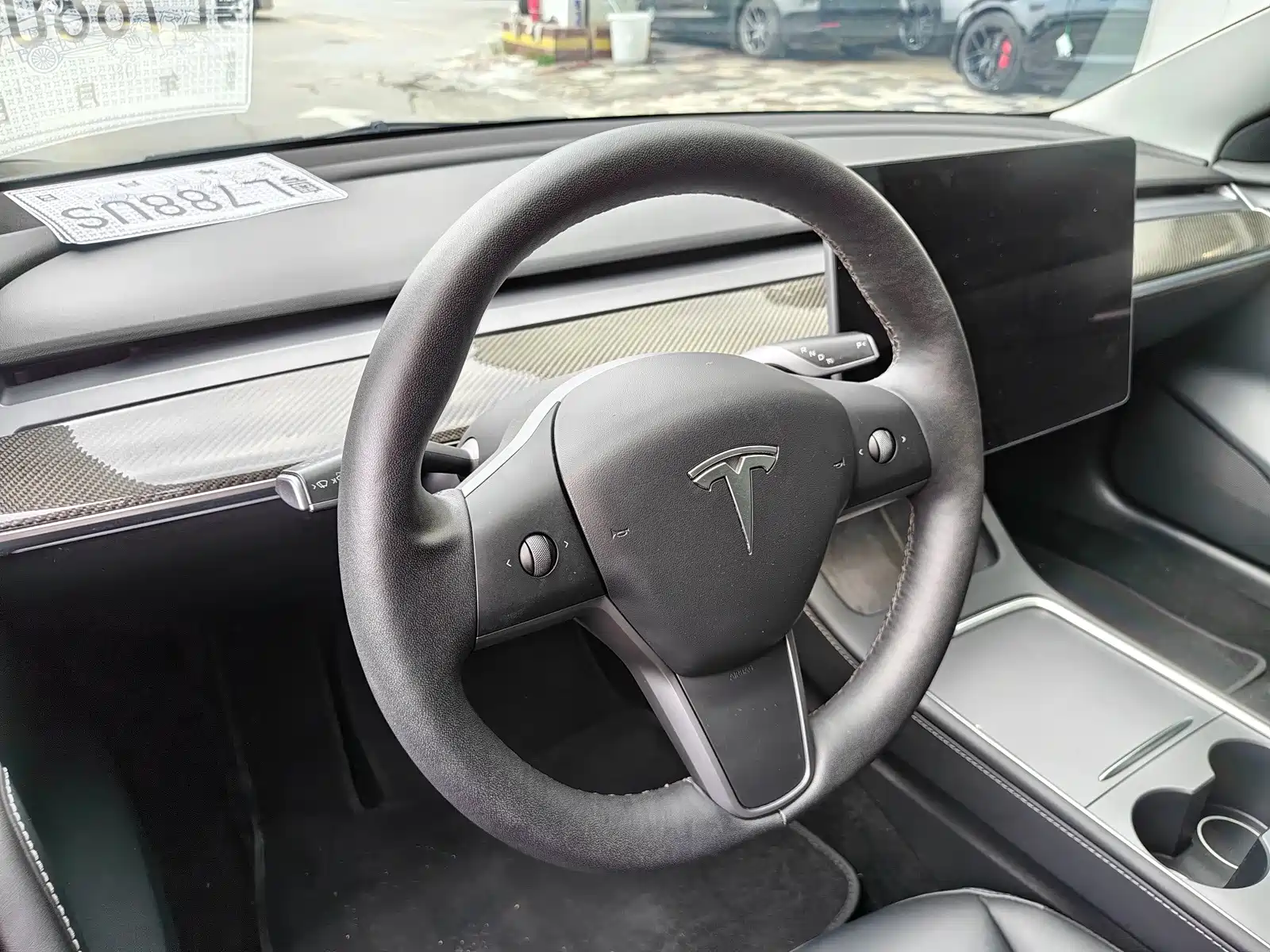 Фото 11 - Tesla Model 3