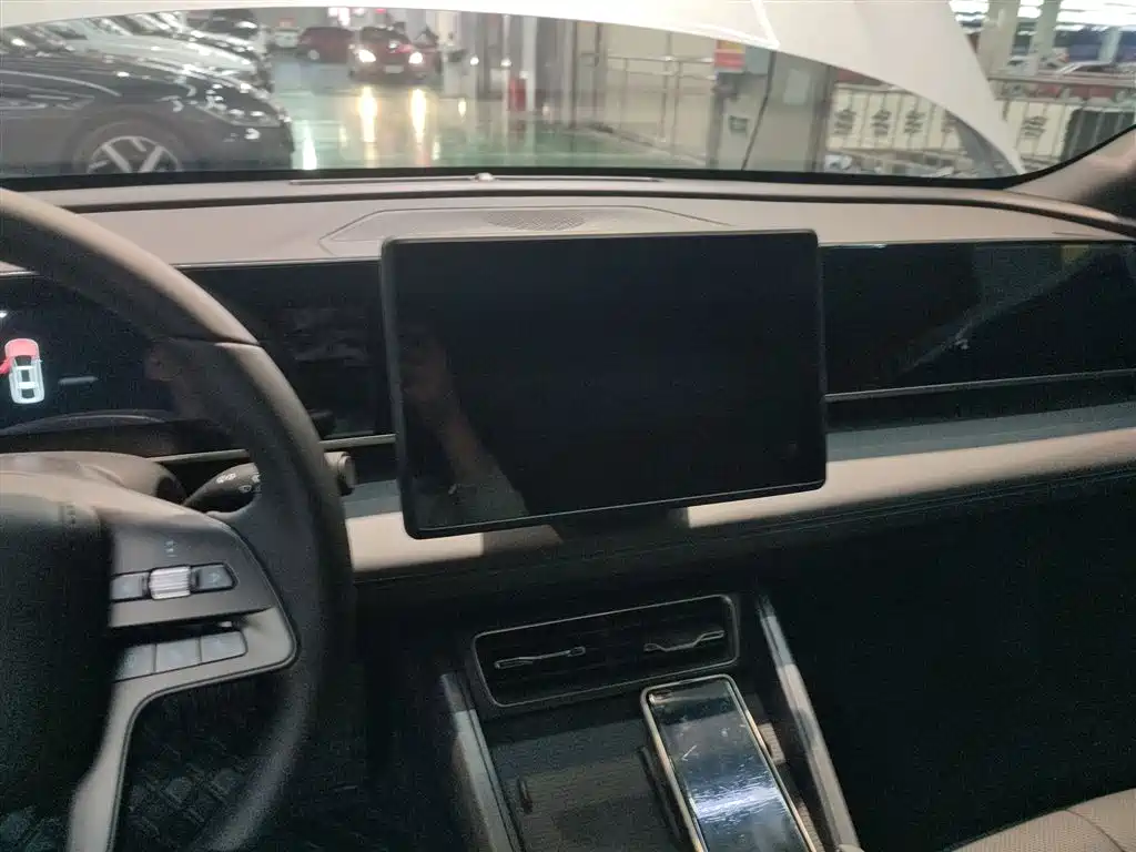 BYD Qin L 2025 DM-i Smart Drive Edition 80KM Leading фото 13