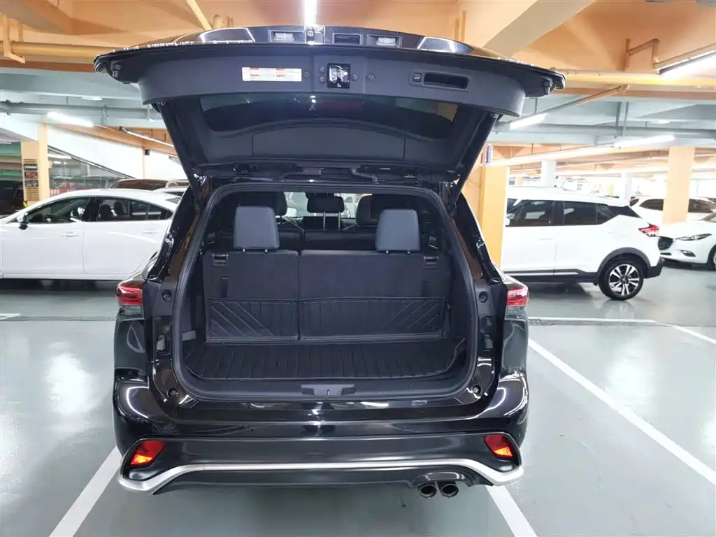 Toyota Crown Kluger 2021 2.5L HEV 4WD Premium фото 19