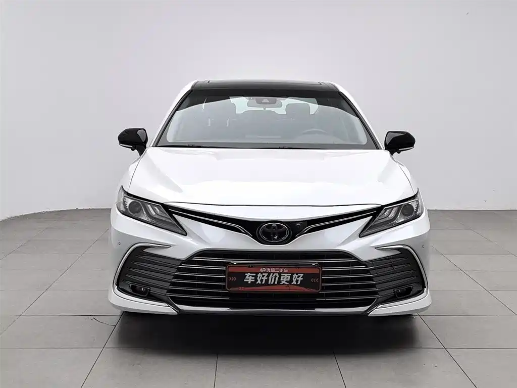 Toyota Camry 2021 2.0G Luxury Edition фото 3