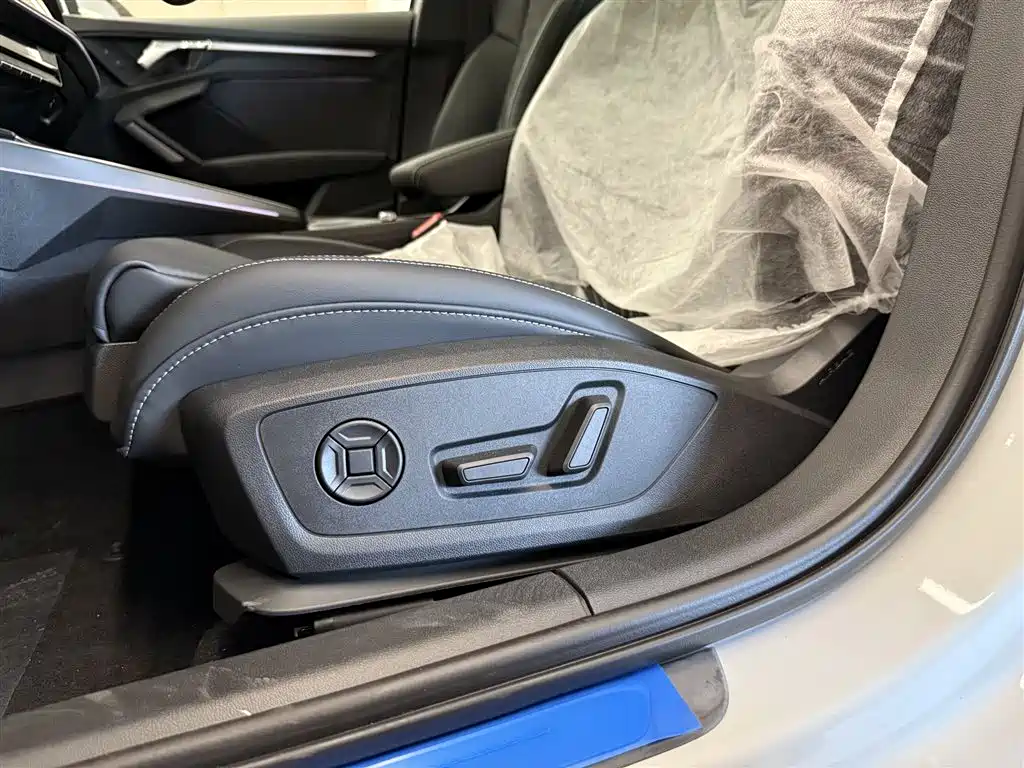 Audi A3 2025 Sportback 35TFSI Flying Premium фото 25