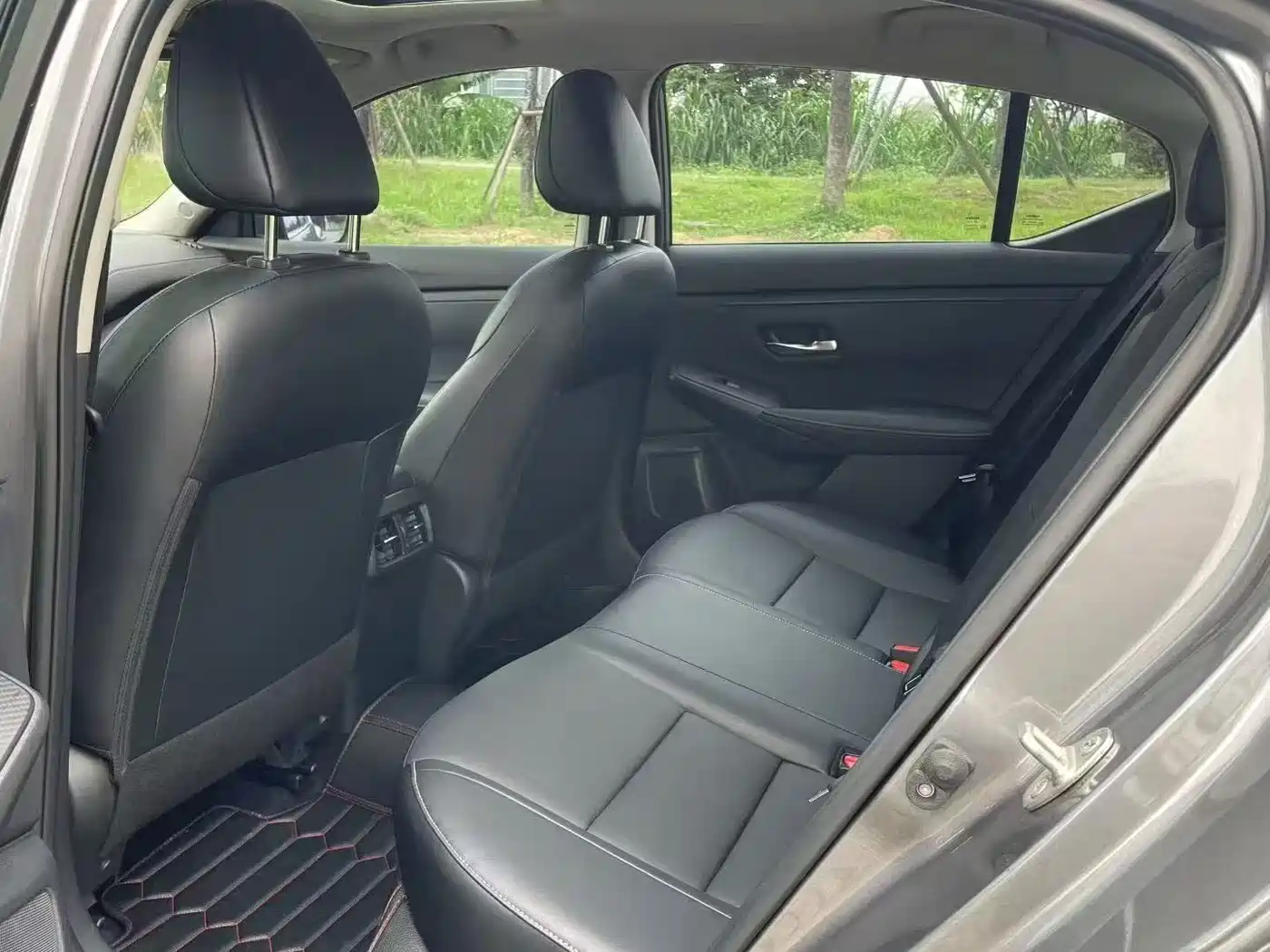 Nissan SYLPHY, миниатюра 7