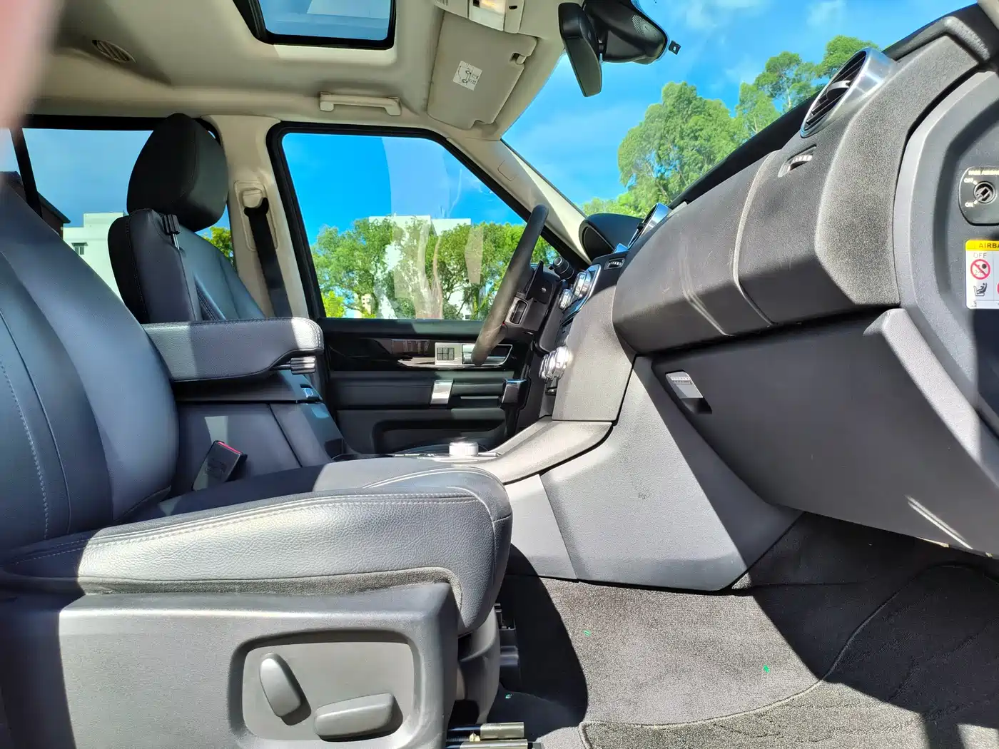 Land Rover Discovery 2016 3.0 SC V6 HSE фото 7
